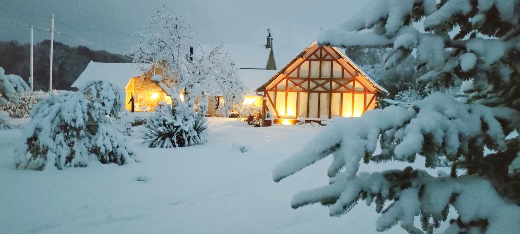 Les Lys Jolie Suite Parentale Privative Deux Adultes Avec Sdd Pertheville-Ners ภายนอก รูปภาพ