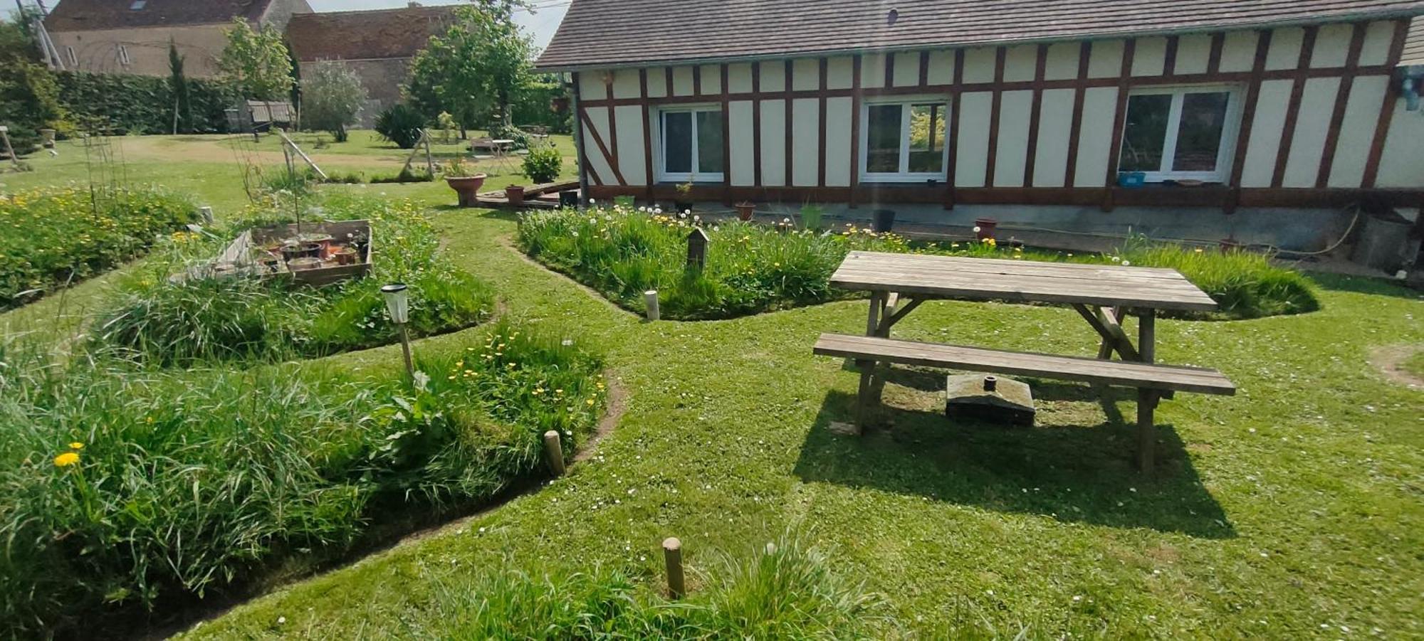 Les Lys Jolie Suite Parentale Privative Deux Adultes Avec Sdd Pertheville-Ners ภายนอก รูปภาพ