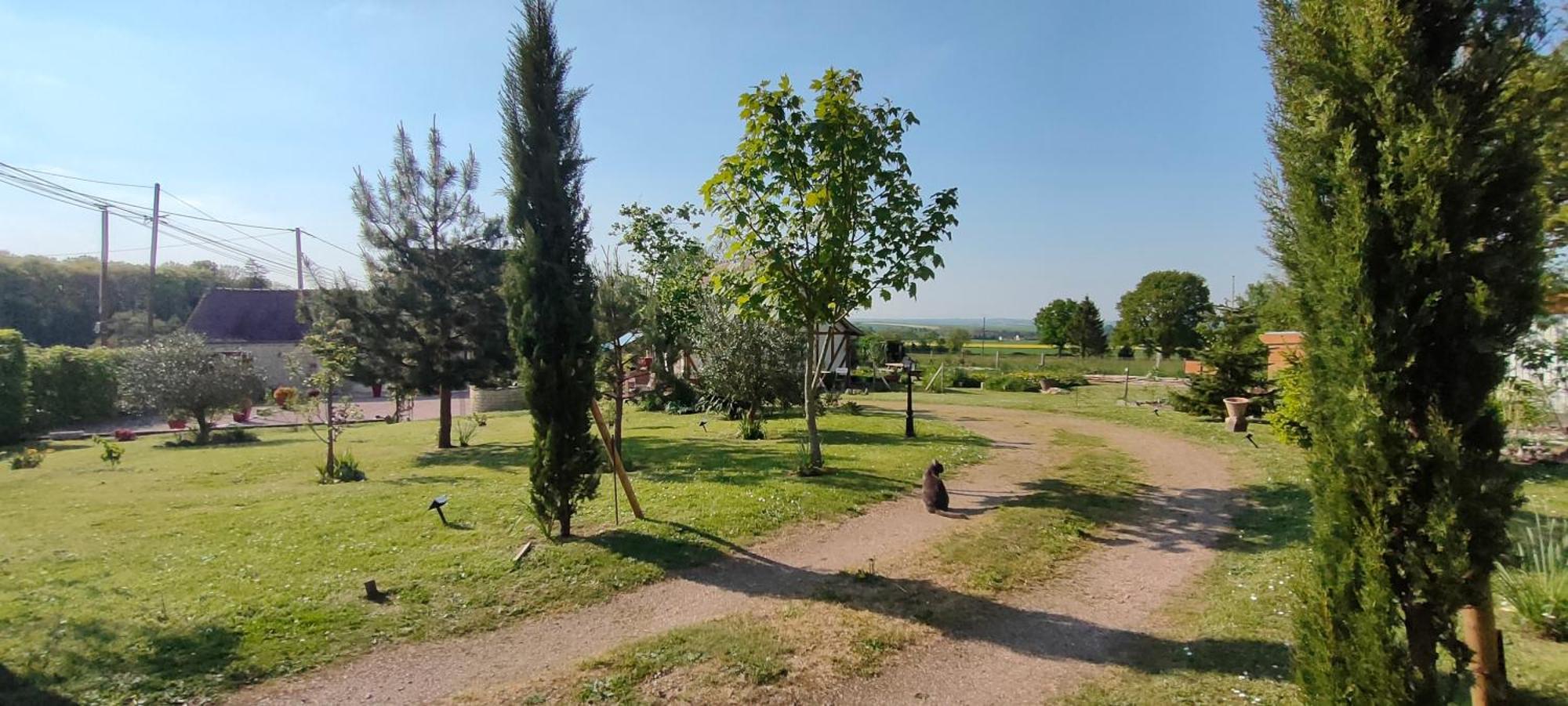 Les Lys Jolie Suite Parentale Privative Deux Adultes Avec Sdd Pertheville-Ners ภายนอก รูปภาพ